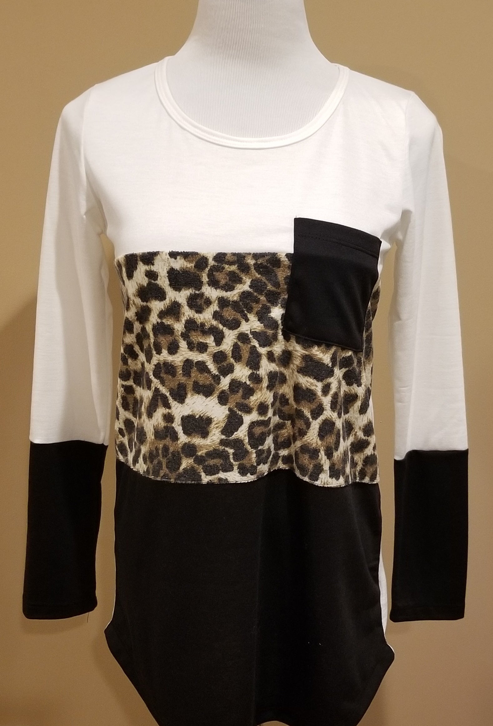 Color Block Tee with Leopard