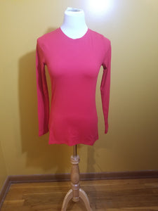 Long Sleeve Fitted Tee in Ruby Red